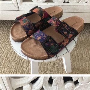 Steve Madden floral sandals